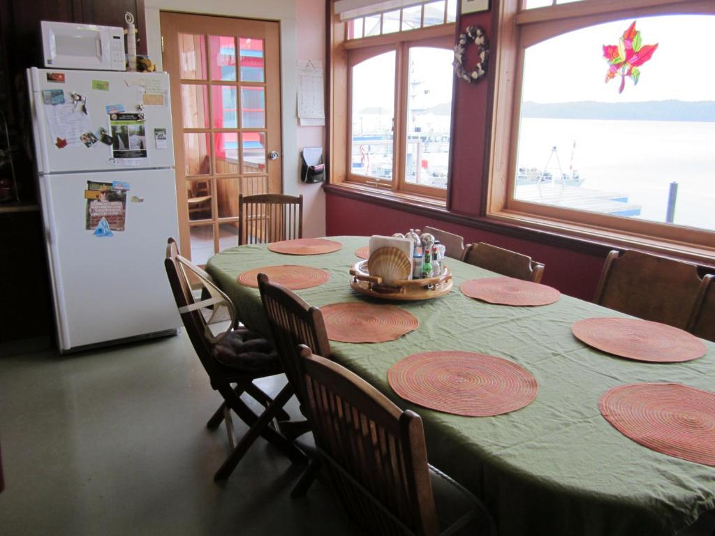 Eagle Bluff Lighthouse Bed & Breakfast Prince Rupert Exterior foto